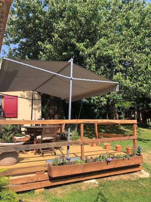 Hébergement de vacances Holli - Charming 2 Bedrooms With Terrace. *